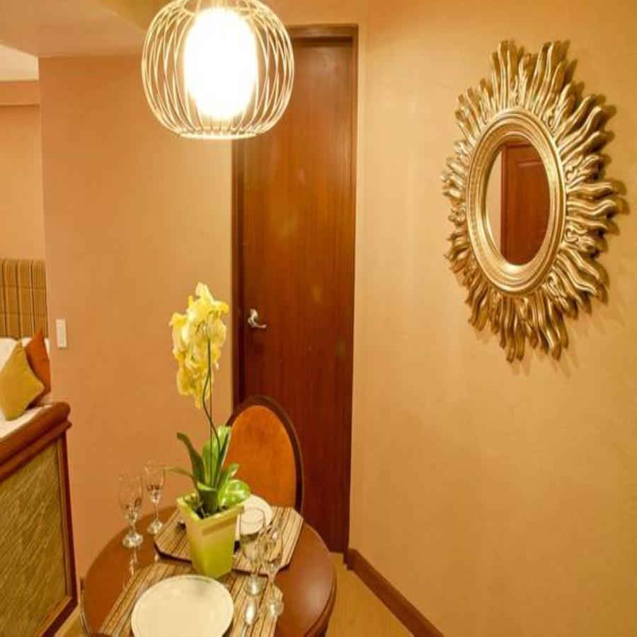 Royal Garden Hotel Ozamiz Buitenkant foto
