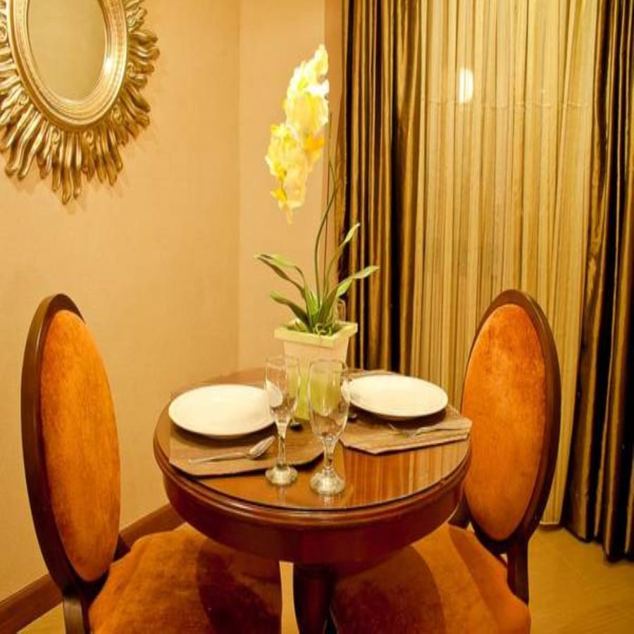 Royal Garden Hotel Ozamiz Buitenkant foto
