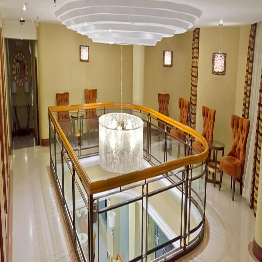 Royal Garden Hotel Ozamiz Buitenkant foto