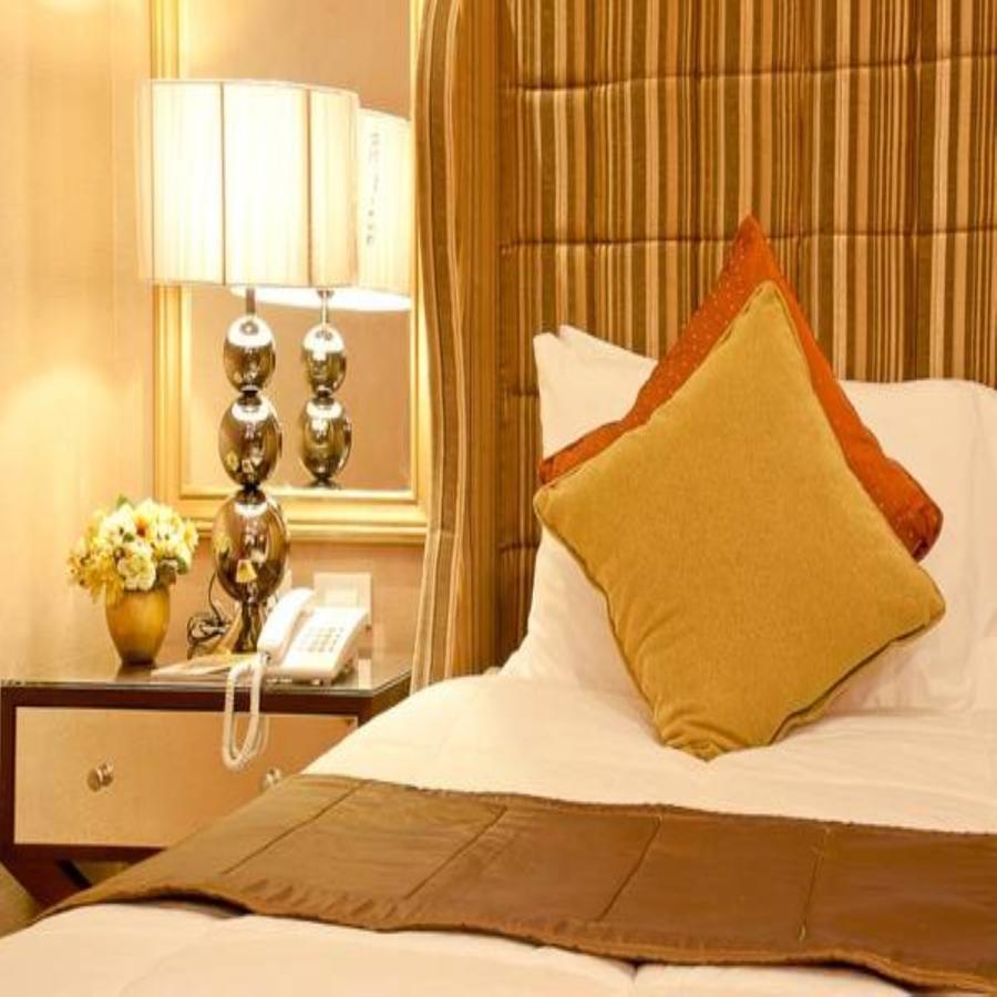Royal Garden Hotel Ozamiz Buitenkant foto