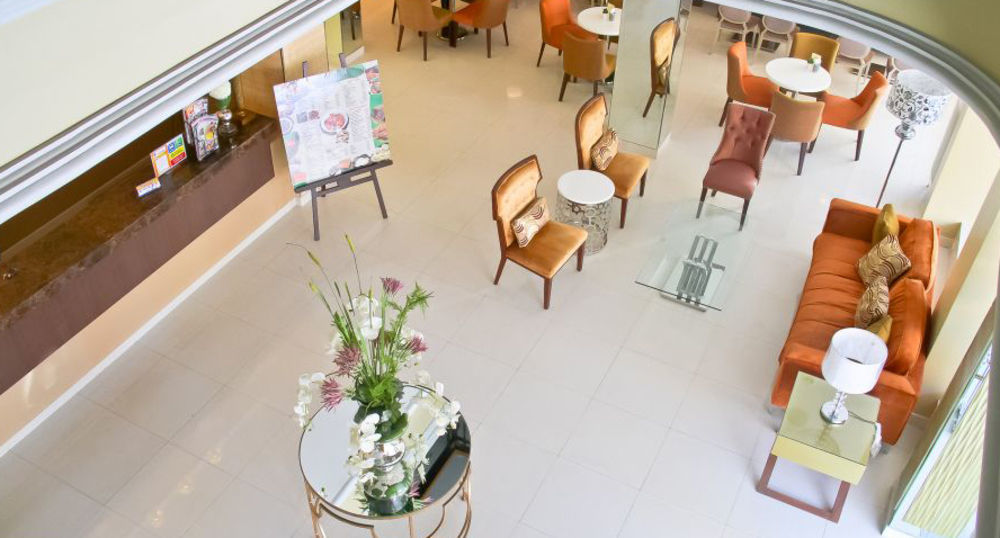 Royal Garden Hotel Ozamiz Buitenkant foto